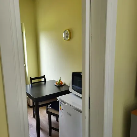 Beech Lodge,garden * Goff's Bridge